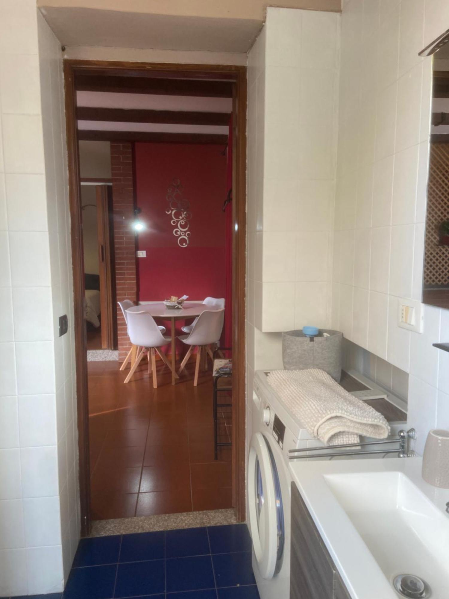 Appartamento Homemade A Due Passi Da Centro Biella Exteriör bild